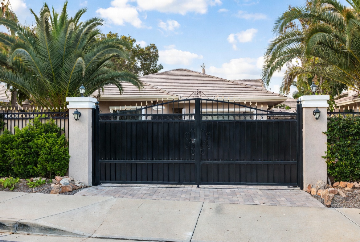 Fence style example photo